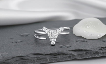 Moissanite V Ring – Adjustable Open Wrap Hypoallergenic Ring with Diamond-Like Sparkle